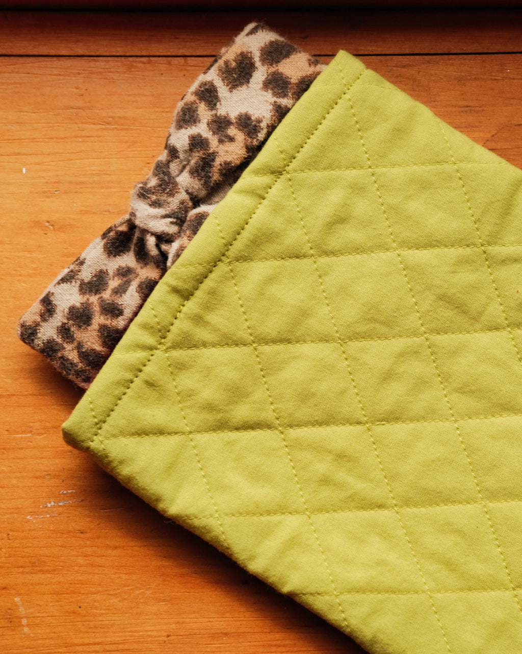 Pochette pour liseuse upcyclée chartreuse (Kindle Basic/Paperwhite)