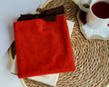 Pochette pour liseuse upcyclée velours côtelé orange (Kobo Libra Colour)