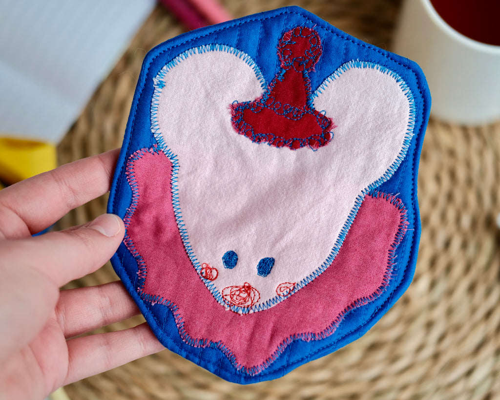 Sous-verre Clownimal Timmy la souris sur fond bleu